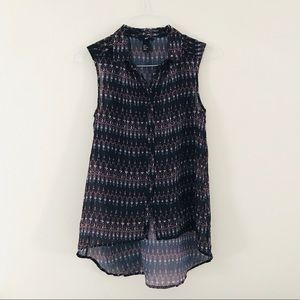 H&M: long patterned sleeveless sheer button down